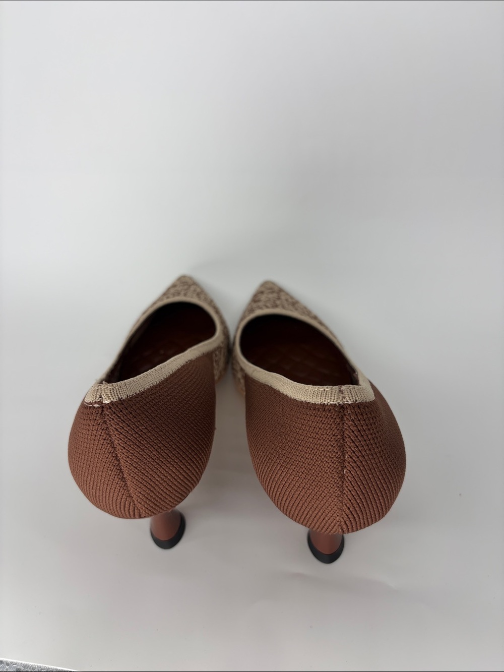 Cosy Island Brown and Cream Pointed Toe Kitten Heel Knit Pumps - Sz 7 NWOB - Picture 4 of 9